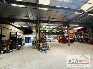 entrepôt en vente sur VAUX LE PENIL (77000)